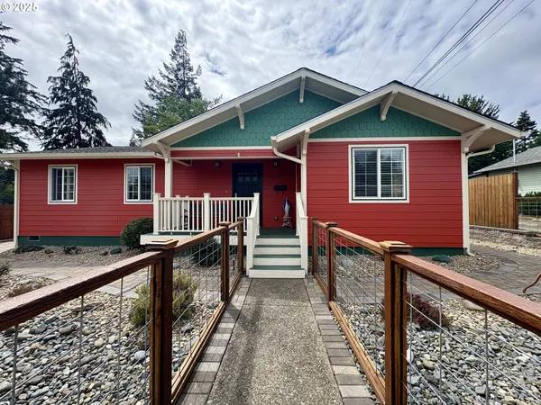 $410,000 | 869 North Collier Street, Coquille, OR 97423