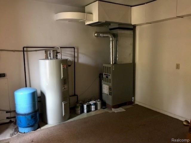 2961 North Graf Road Caro, MI 48723 - Photo 11 of 11 Hot water heater and furnace