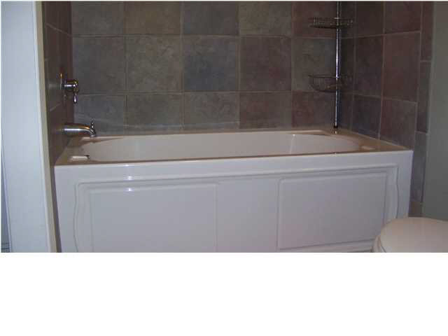 701 Dunton Road Clinton, MS 39056 - Photo 7 of 25 Hall Bath