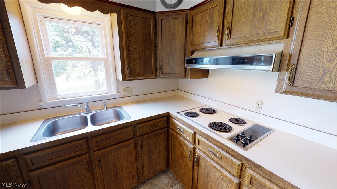 2824 East South Range Road New Springfield, OH 44443 - Photo 9 of 34