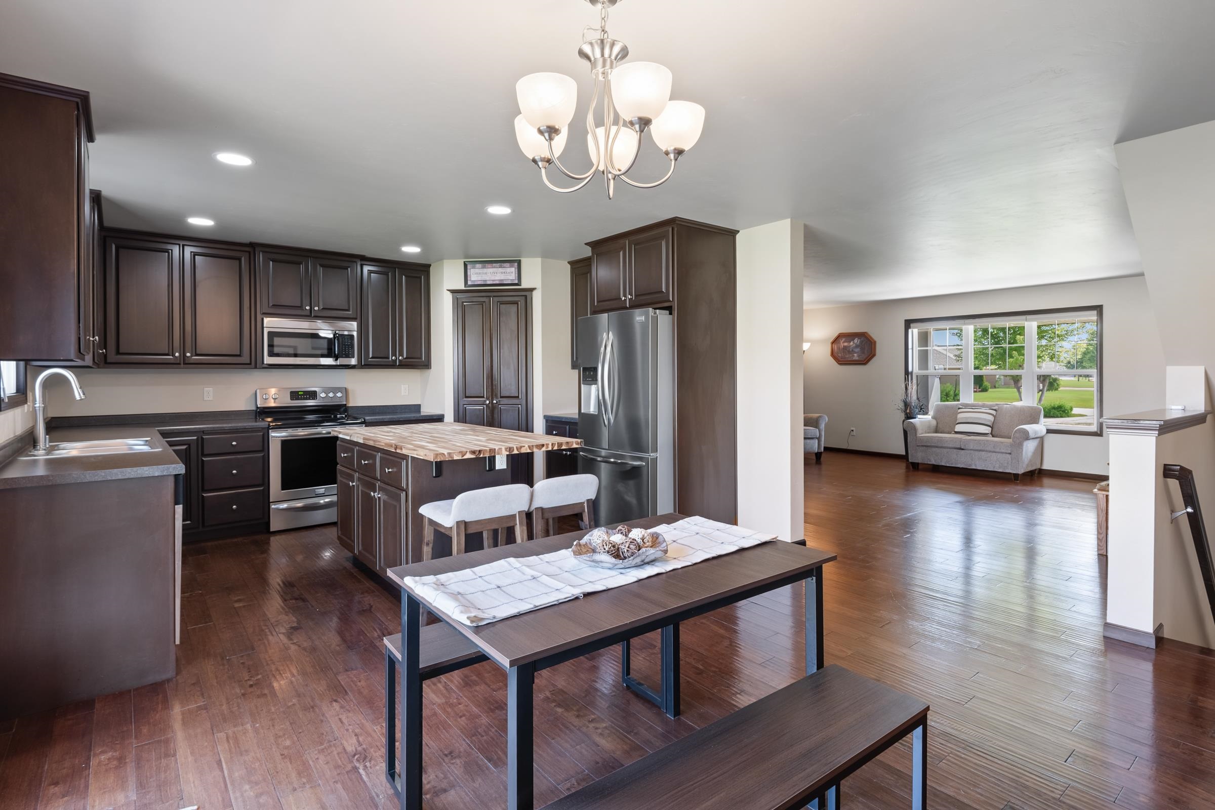 600 Castlestone Court Oneida, WI 54155 - Photo 13 of 72