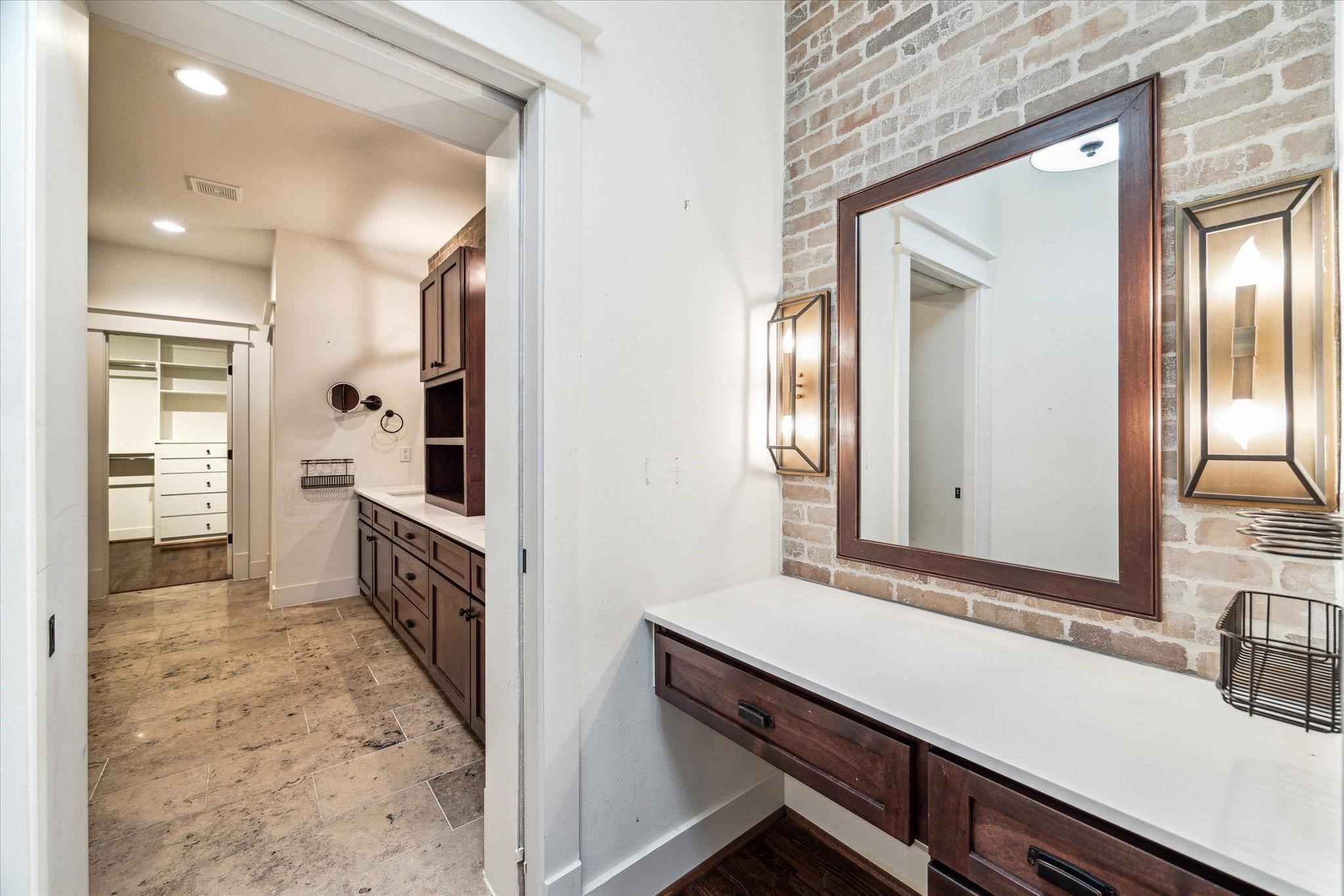 204 Knox Street Houston, TX 77007 - Photo 7 of 16