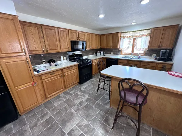 $425,000 | 1207 Kussman Road, Marion, WI 54950