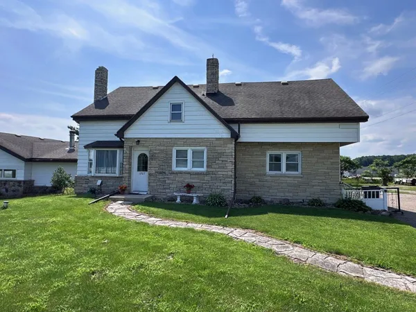 $425,000 | 1207 Kussman Road, Marion, WI 54950