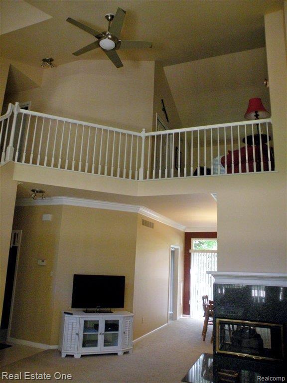 1059 Bluebird Drive Rochester, MI 48307 - Photo 5 of 24 DSCN9776.jpg