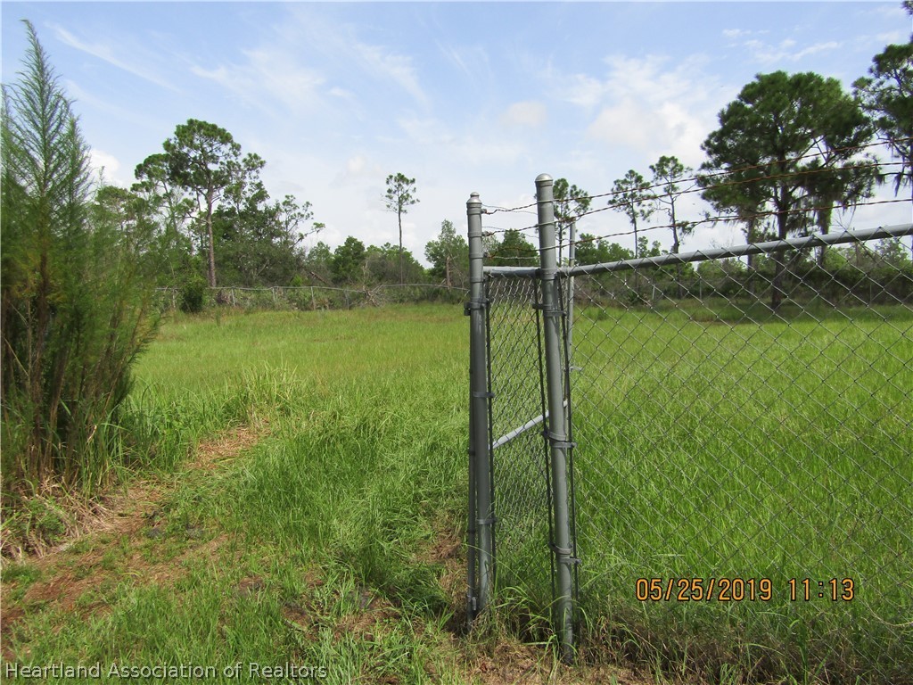3930 Skipper Road Sebring, FL 33875 - Photo 6 of 6 a garden view