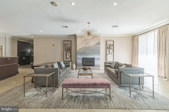 $265,000 | 2451 Midtown Avenue, Unit 1118, Alexandria, VA 22303