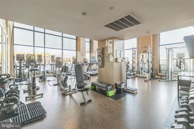 $265,000 | 2451 Midtown Avenue, Unit 1118, Alexandria, VA 22303