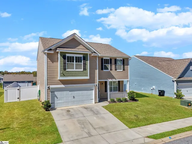 $344,900 | 733 Liberty Walk Lane, Simpsonville, SC 29681