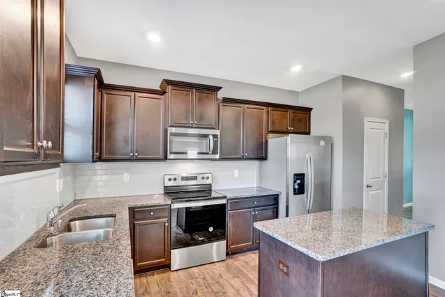 $344,900 | 733 Liberty Walk Lane, Simpsonville, SC 29681