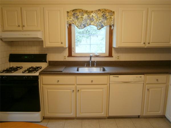 13 Stanford Road Franklin, MA 02038 - Photo 6 of 18 Gallery Image 6