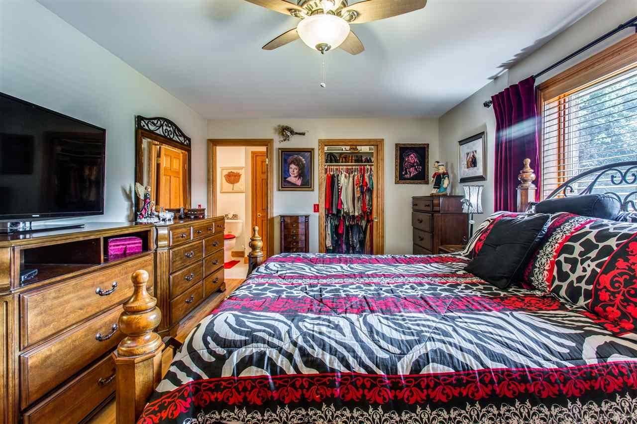 4805 North Lakeshore Road Deckerville, MI 48427 - Photo 39 of 50 31356262-40.JPG