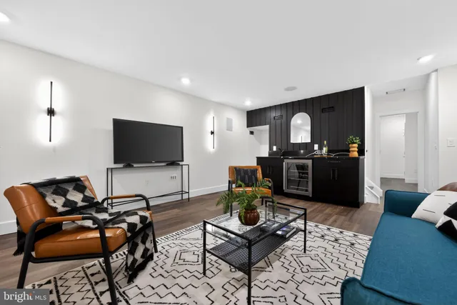 $998,999 | 203 Church Street, Wayne, PA 19087