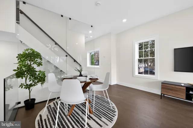 $998,999 | 203 Church Street, Wayne, PA 19087