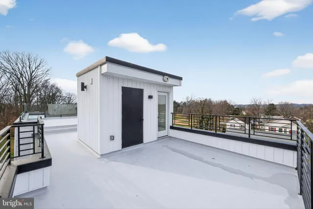 $998,999 | 203 Church Street, Wayne, PA 19087