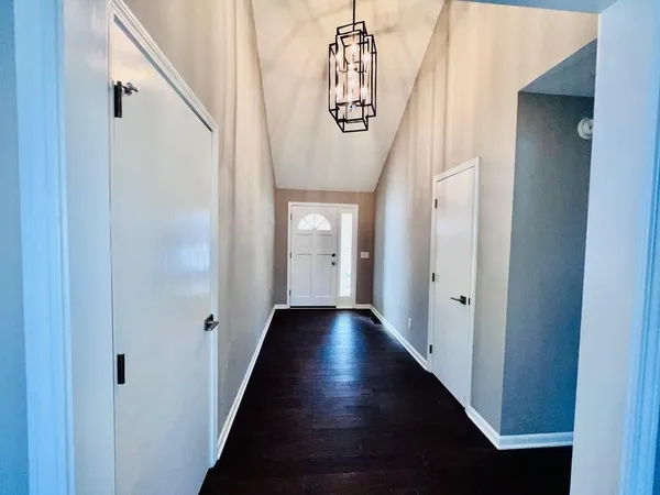 $425,000 | 3812 Southwest Lido Drive, Lee's Summit, MO 64082