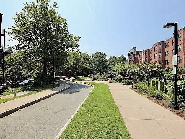 40 St Botolph Street, Unit 22 Boston, MA 02116 - Photo 23 of 25