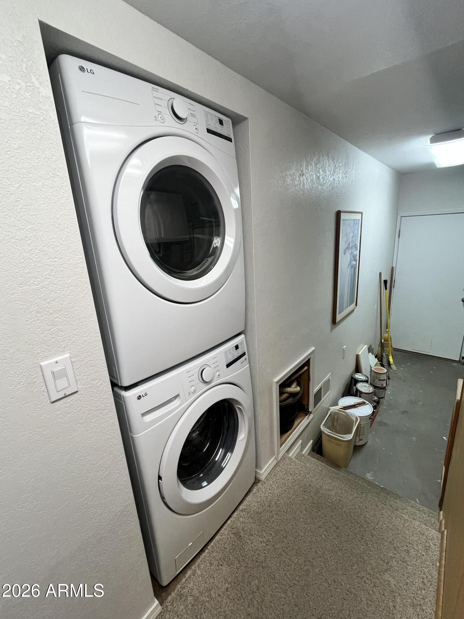 1006 North Matterhorn Road Payson, AZ 85541 - Photo 28 of 37 a utility room with dryer and washer