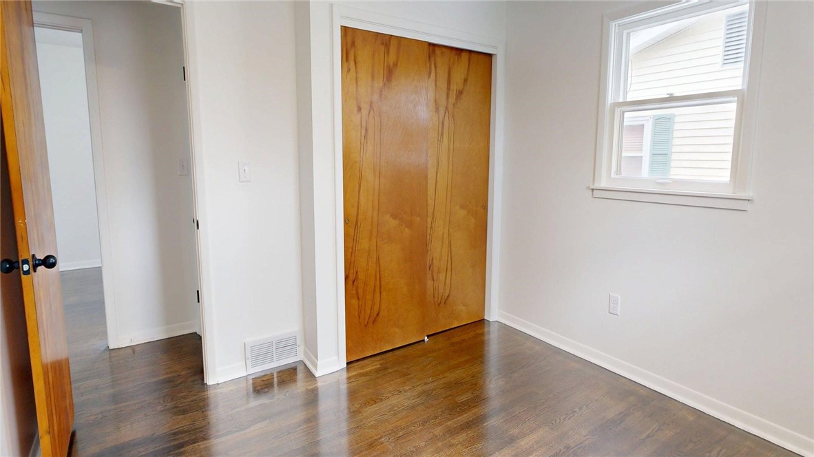 2451 West Olive Street Decatur, IL 62526 - Photo 16 of 21 Gallery Image 16