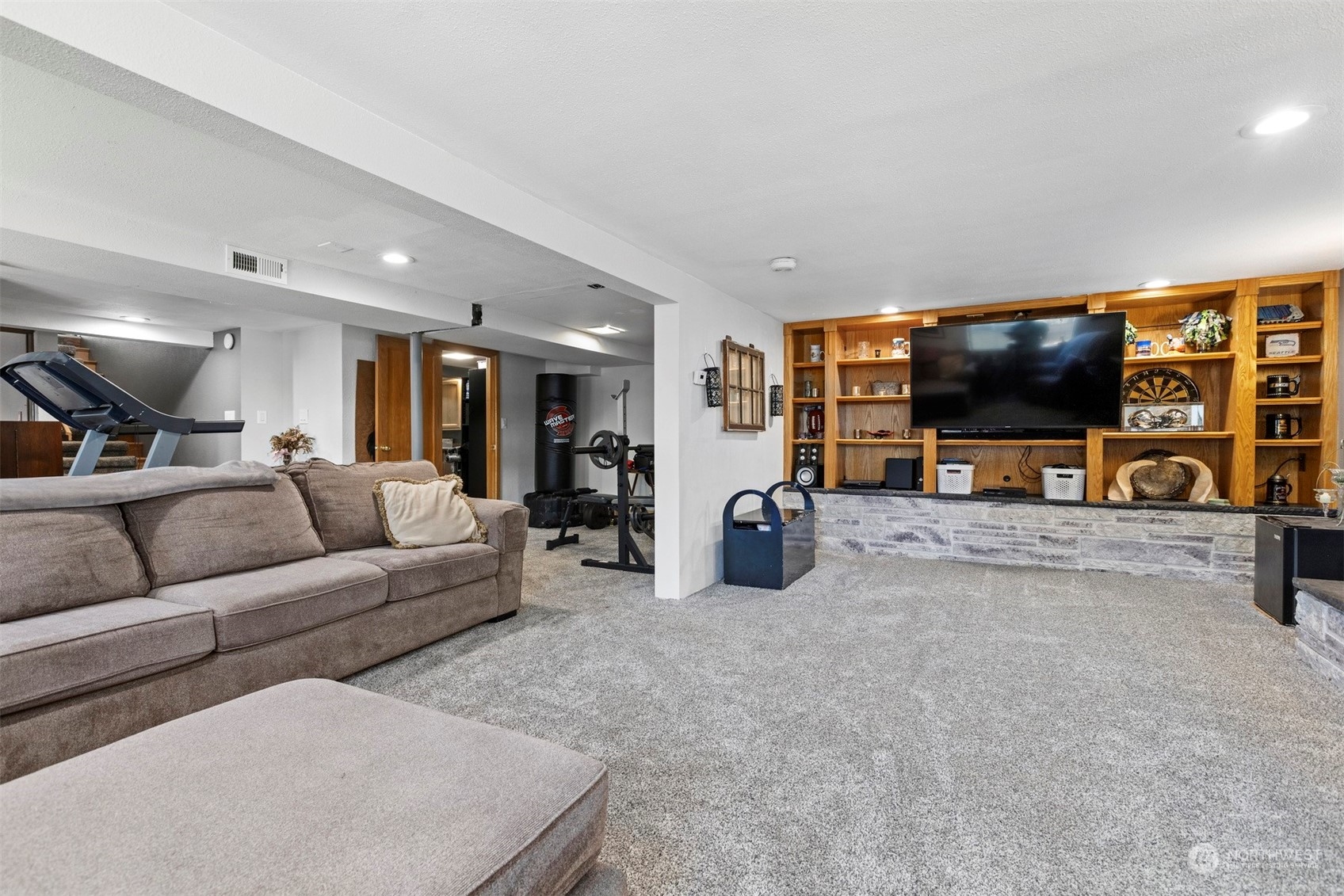 2275 Douglas Road Ferndale, WA 98248 - Photo 25 of 34 a living room with furniture and a flat screen tv