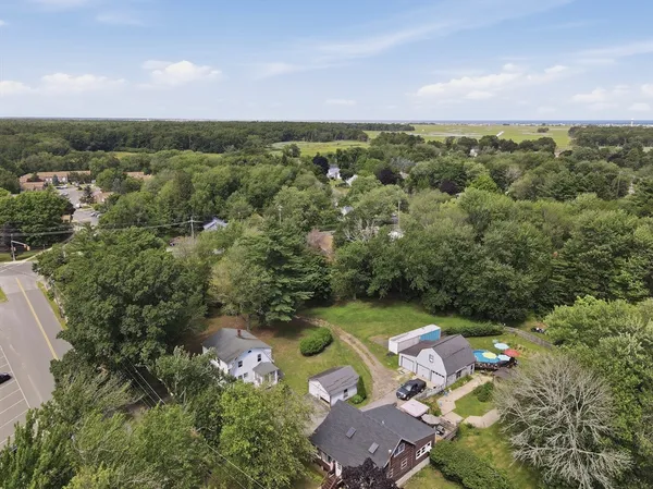 $950,000 | 3-5 Ferry Road, Salisbury, MA 01952