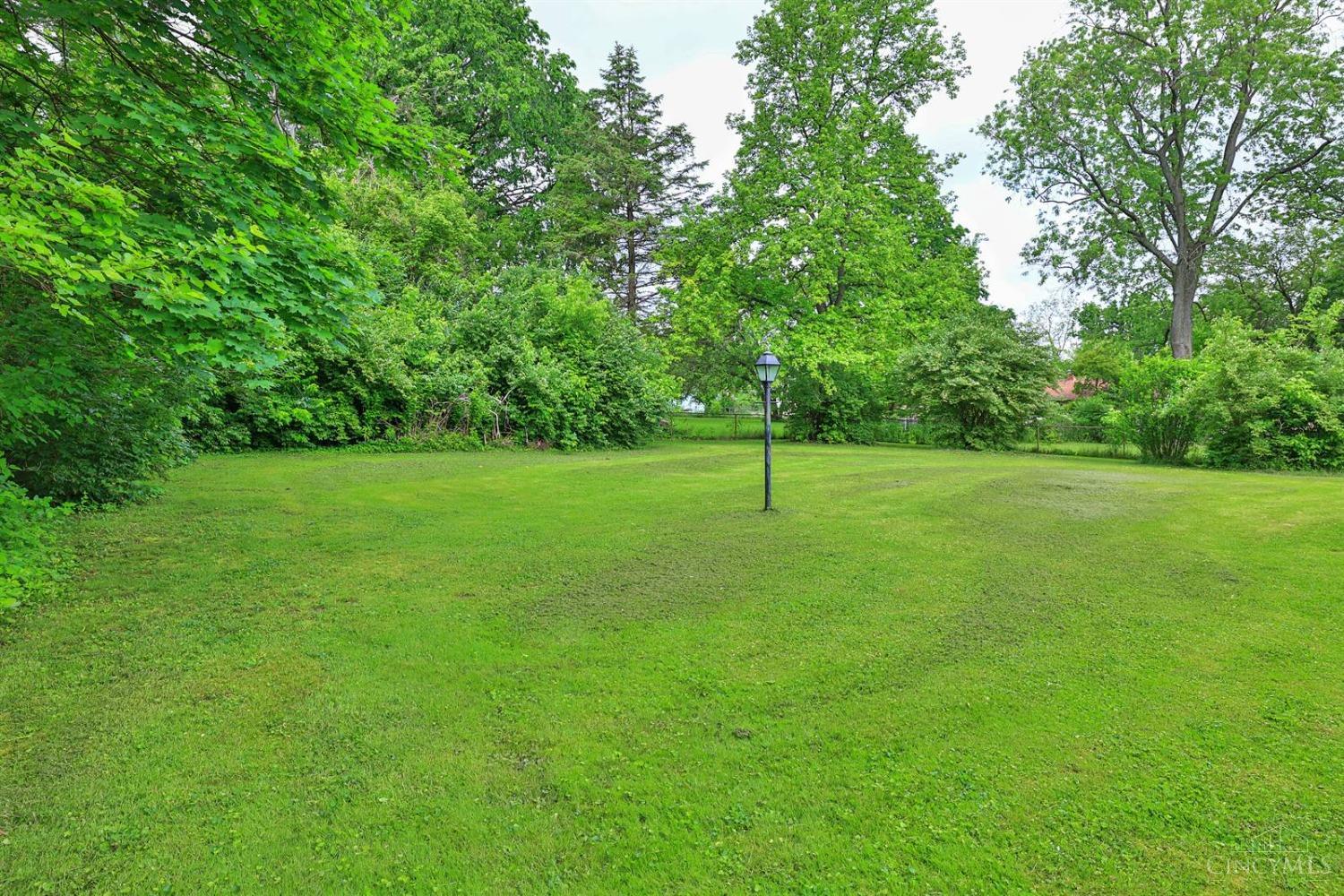 11515 Pippin Road Cincinnati, OH 45231 - Photo 23 of 27