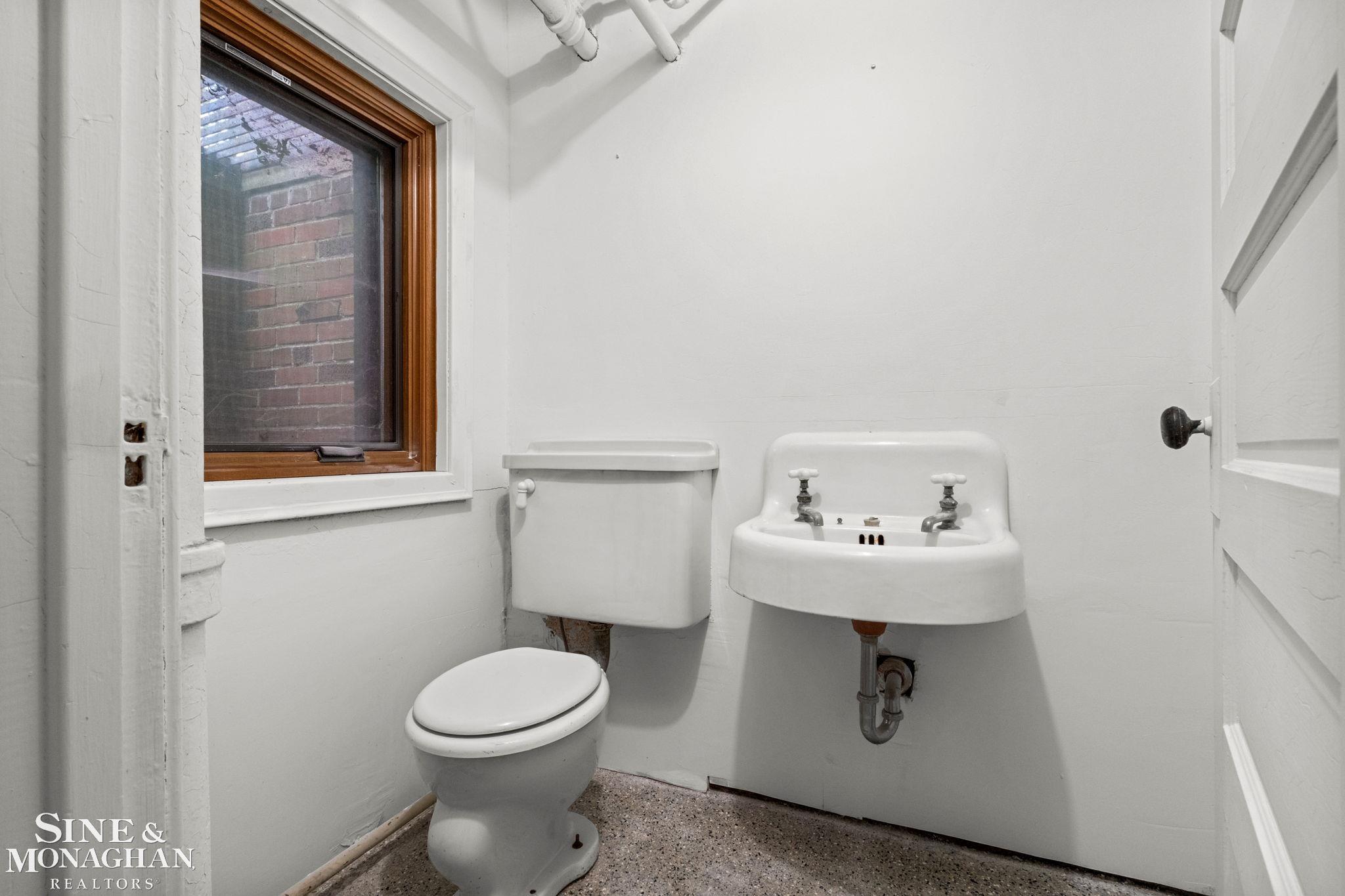 502 Pemberton Road Grosse Pointe, MI 48230 - Photo 53 of 71 50189038-1650b874-aa16-4b67-aef3-24c4a96fdc5c.JPG