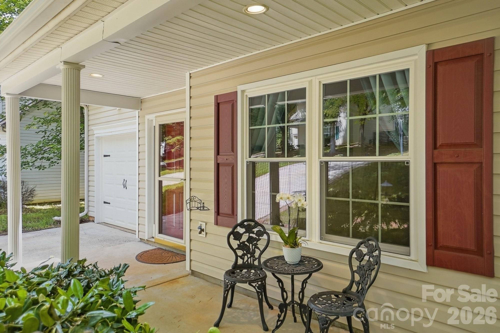 1264 Winding Path Road Clover, SC 29710 - Photo 4 of 41