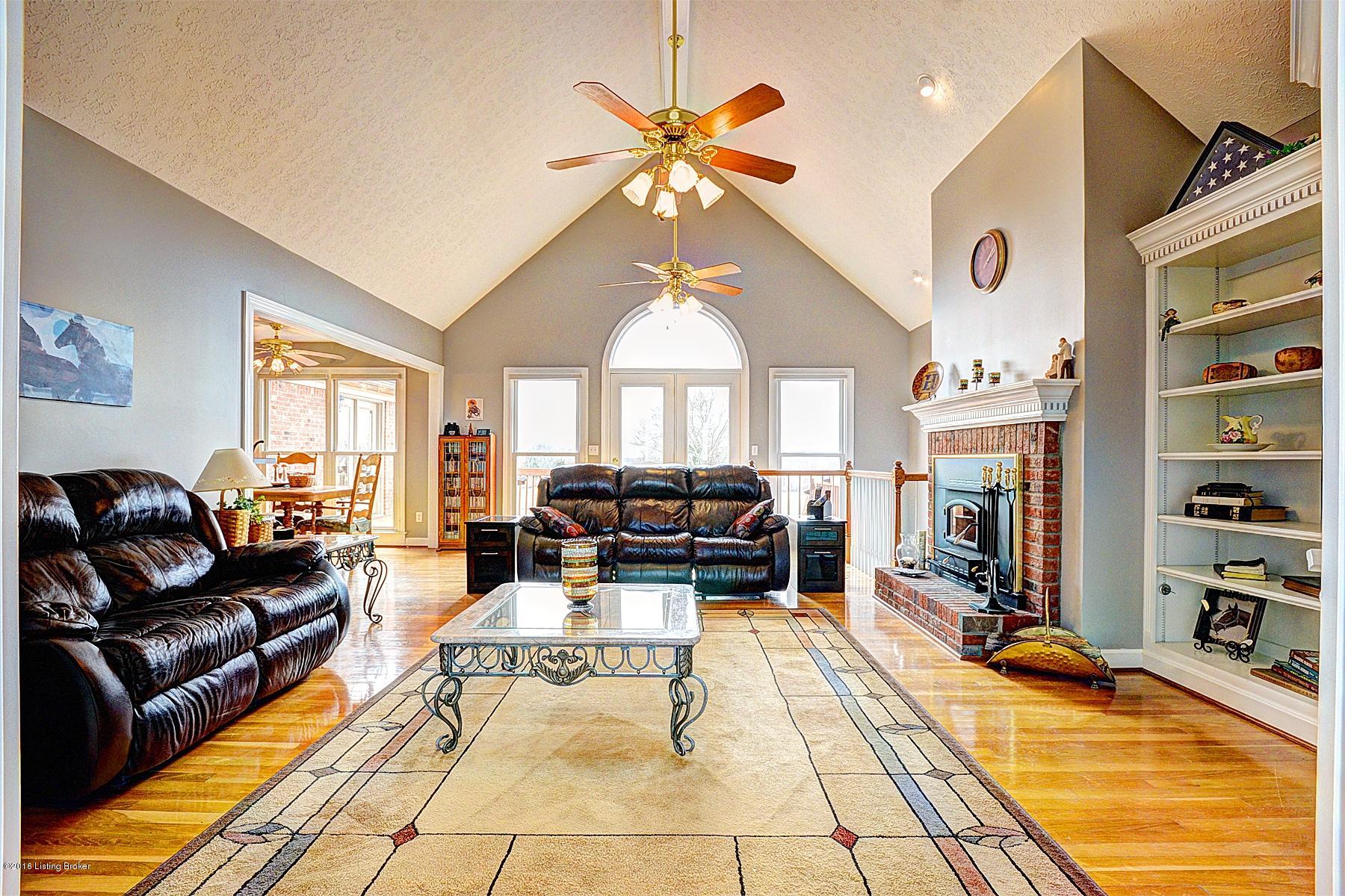 1633 McCoun Road Smithfield, KY 40068 - Photo 3 of 53 GREAT ROOM