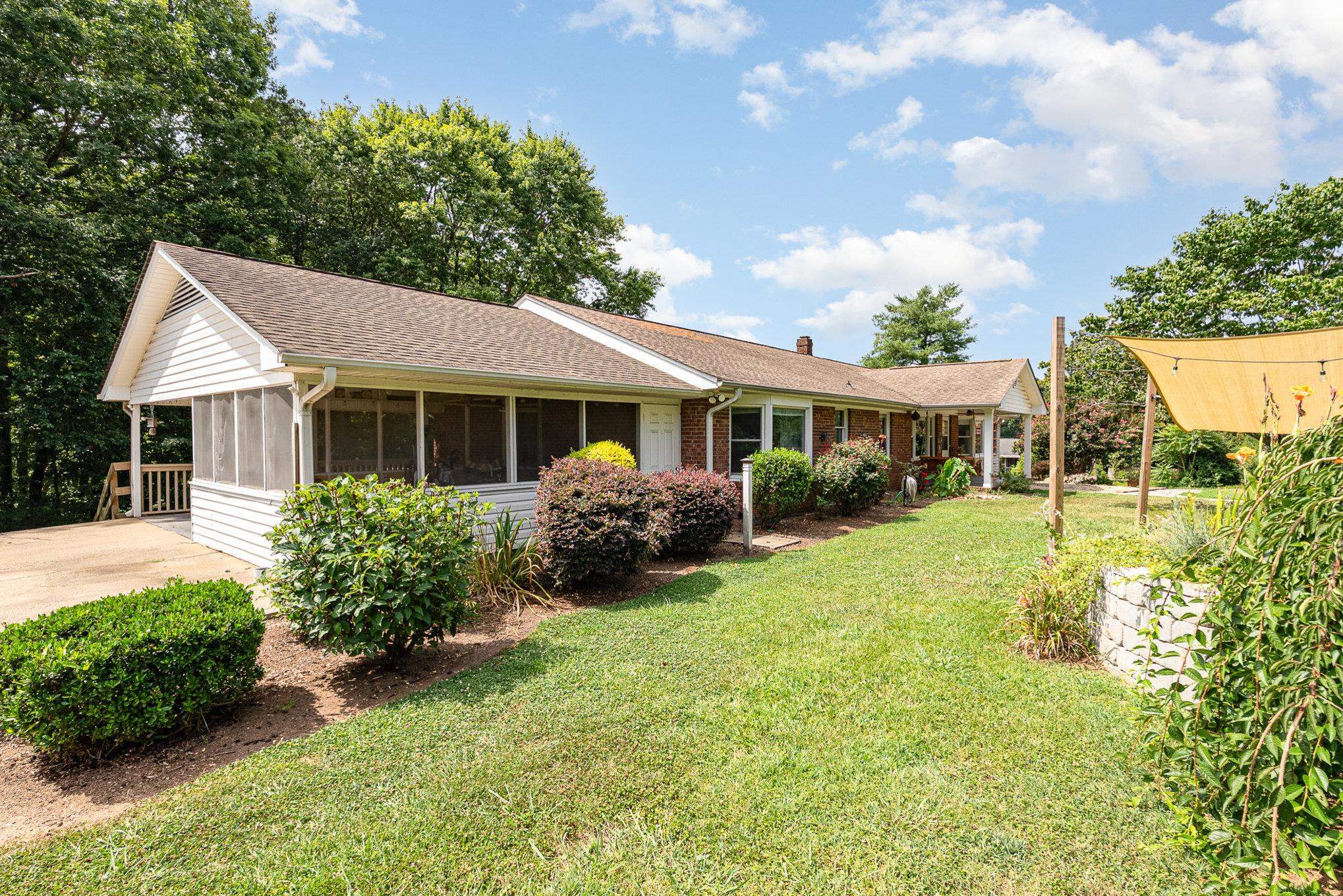 201 State Rd S-42-4312 Landrum, SC 29356 - Photo 18 of 25