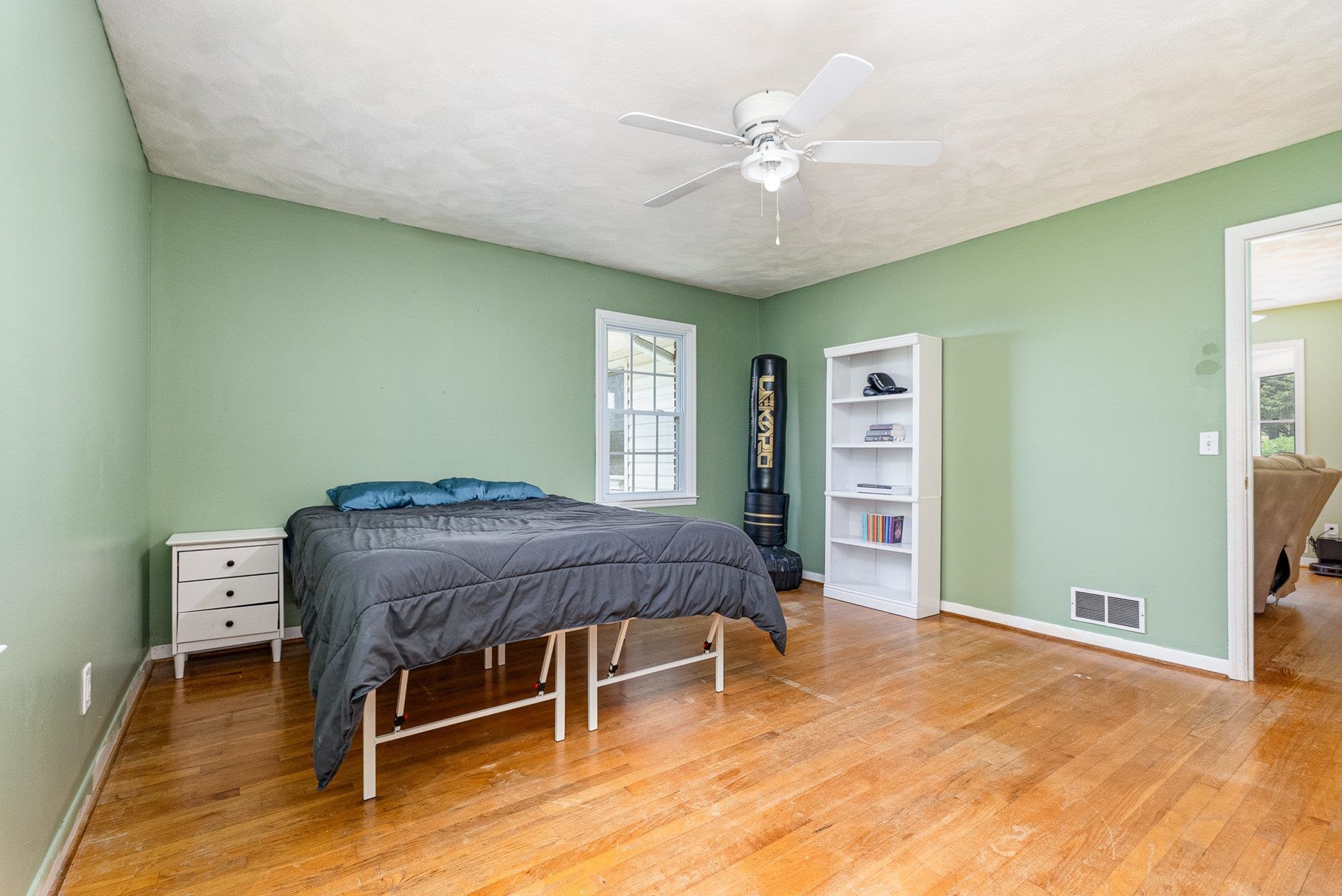 201 State Rd S-42-4312 Landrum, SC 29356 - Photo 10 of 25