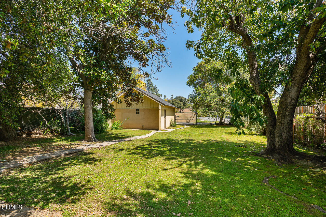 1118 Sunset Avenue Pasadena, CA 91103 - Photo 21 of 24 egpimaging_1118SunsetAve_022_OTHERMLS