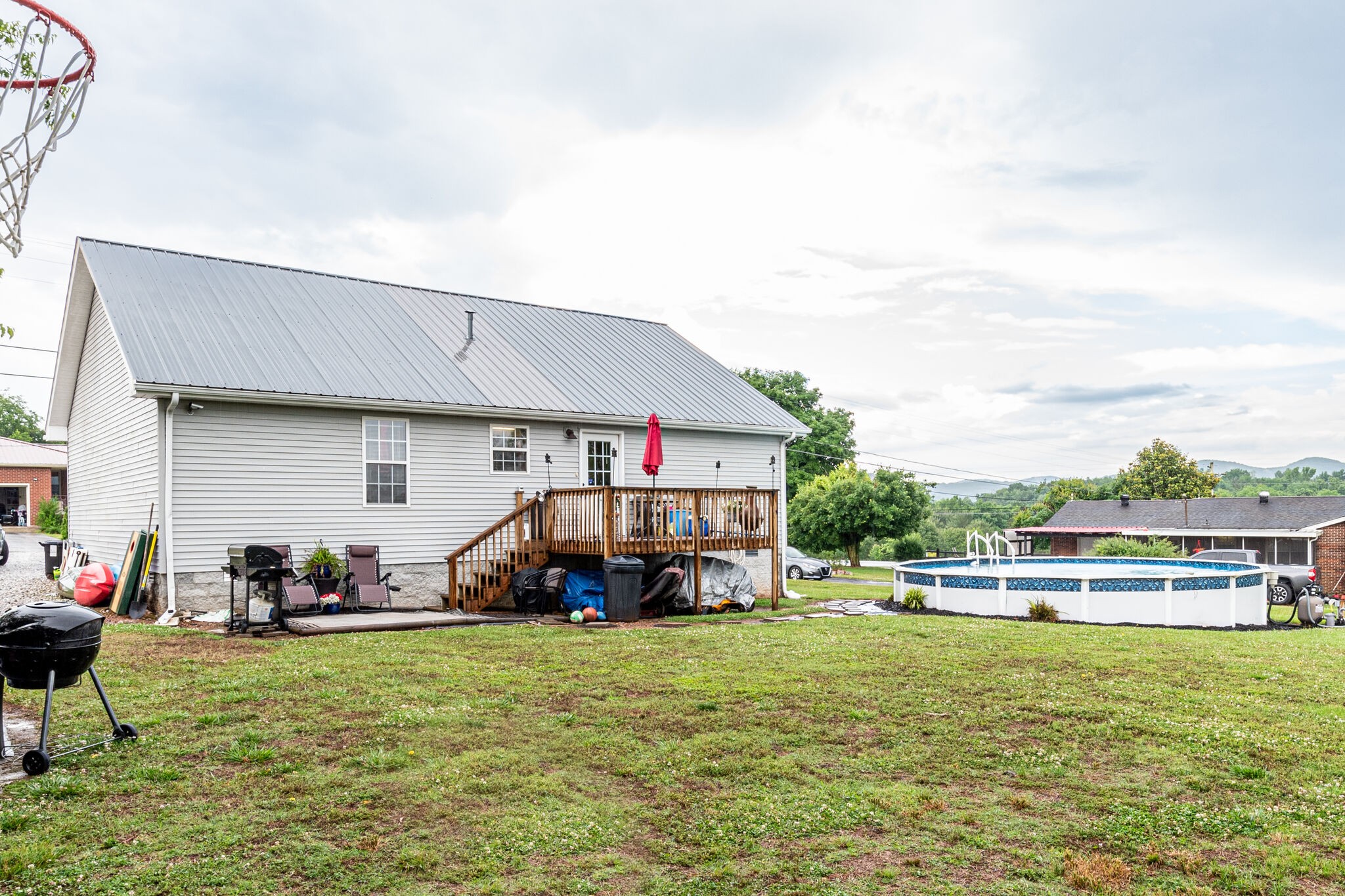 5 Roberts Lane Lebanon, TN 37087 - Photo 21 of 23 a car parked in front of a house