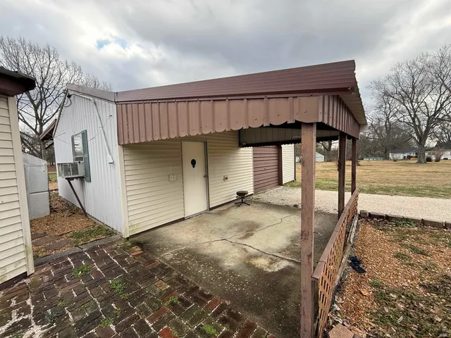 $169,000 | 4121 Highway 61, Winslow, IN 47598