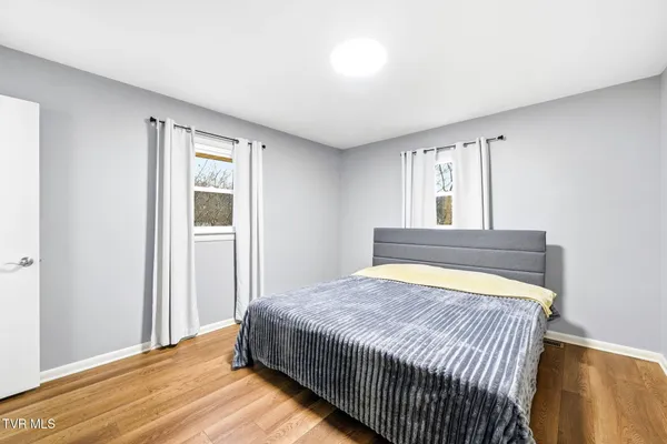 $289,000 | 121 Chateaugay Drive, Kingsport, TN 37660