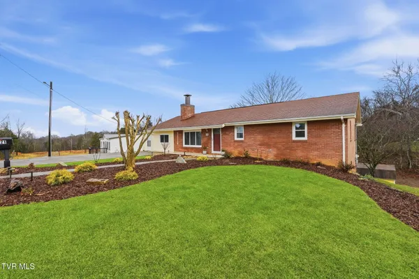 $289,000 | 121 Chateaugay Drive, Kingsport, TN 37660