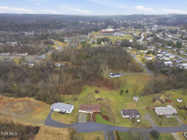 $289,000 | 121 Chateaugay Drive, Kingsport, TN 37660