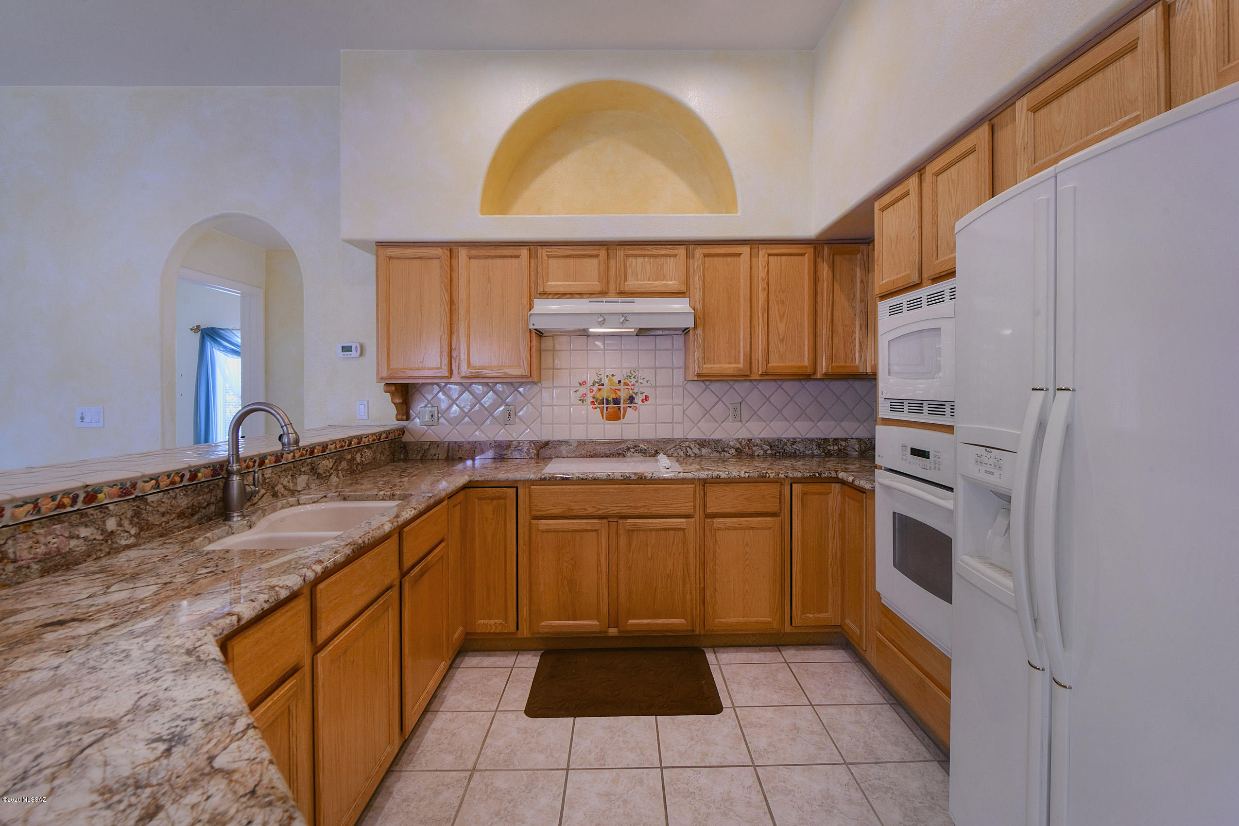 12531 North Forest Lake Way Oro Valley, AZ 85755 - Photo 4 of 31