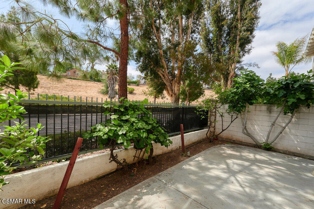 11523 Treeview Court Moorpark, CA 93021 - Photo 21 of 27 033_11523_treeview_court_034