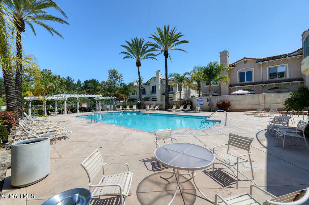 11523 Treeview Court Moorpark, CA 93021 - Photo 23 of 27 037_11523_treeview_court_038