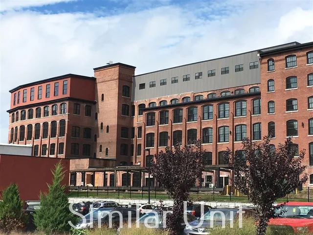 $2,205 | 34 Franklin Street, Unit 328, Nashua, NH 03064