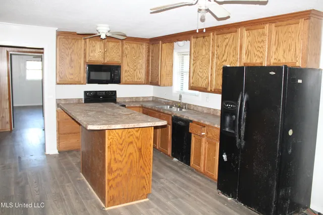 $199,000 | 2110 Bethany Road, Potts Camp, MS 38659