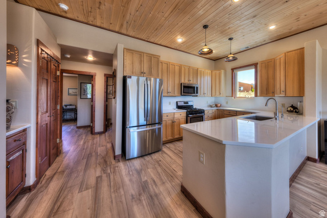2154 Rio Verde Moab, UT 84532 - Photo 3 of 55