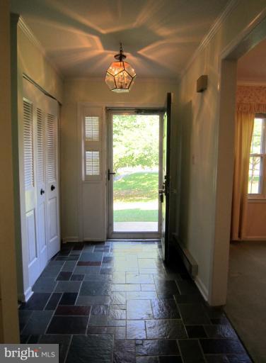 810 Tapawingo Road Southwest Vienna, VA 22180 - Photo 7 of 20 Foyer