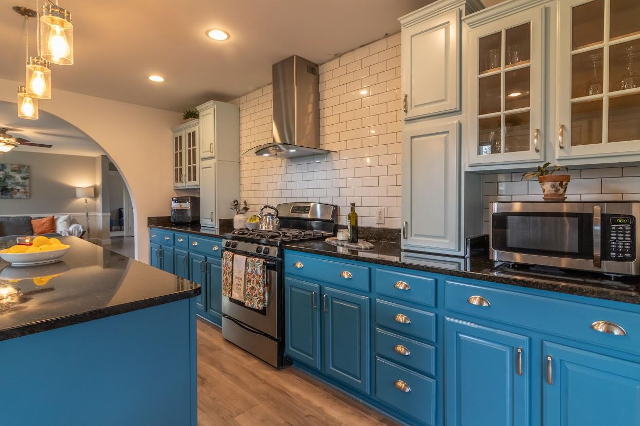 597 Hudson Road Glenburn, ME 04401 - Photo 23 of 61 597 Hudson Road Interiors-21