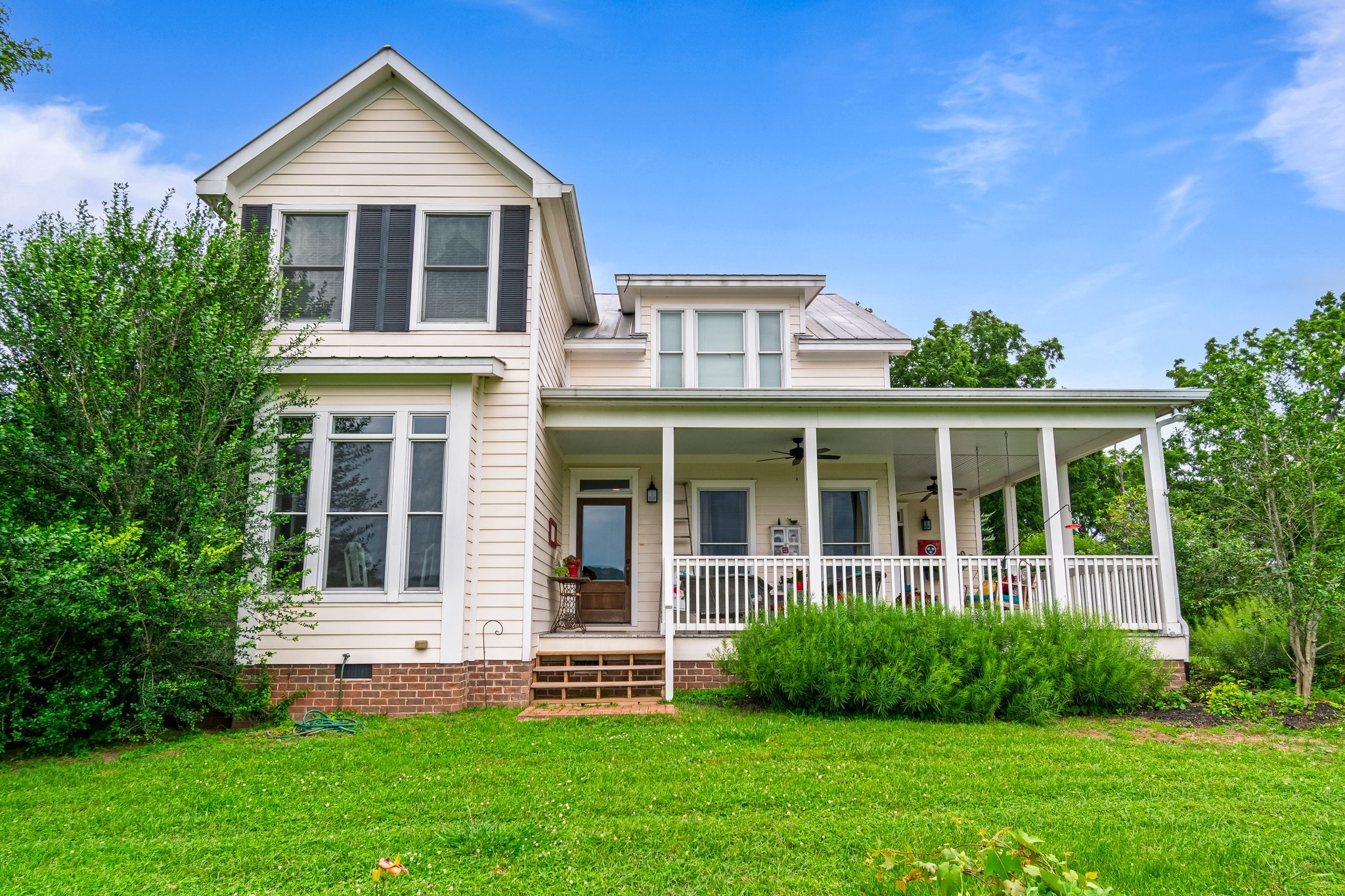 4540 Peytonsville Road Franklin, TN 37064 - Photo 36 of 84 a front view of a house with a yard