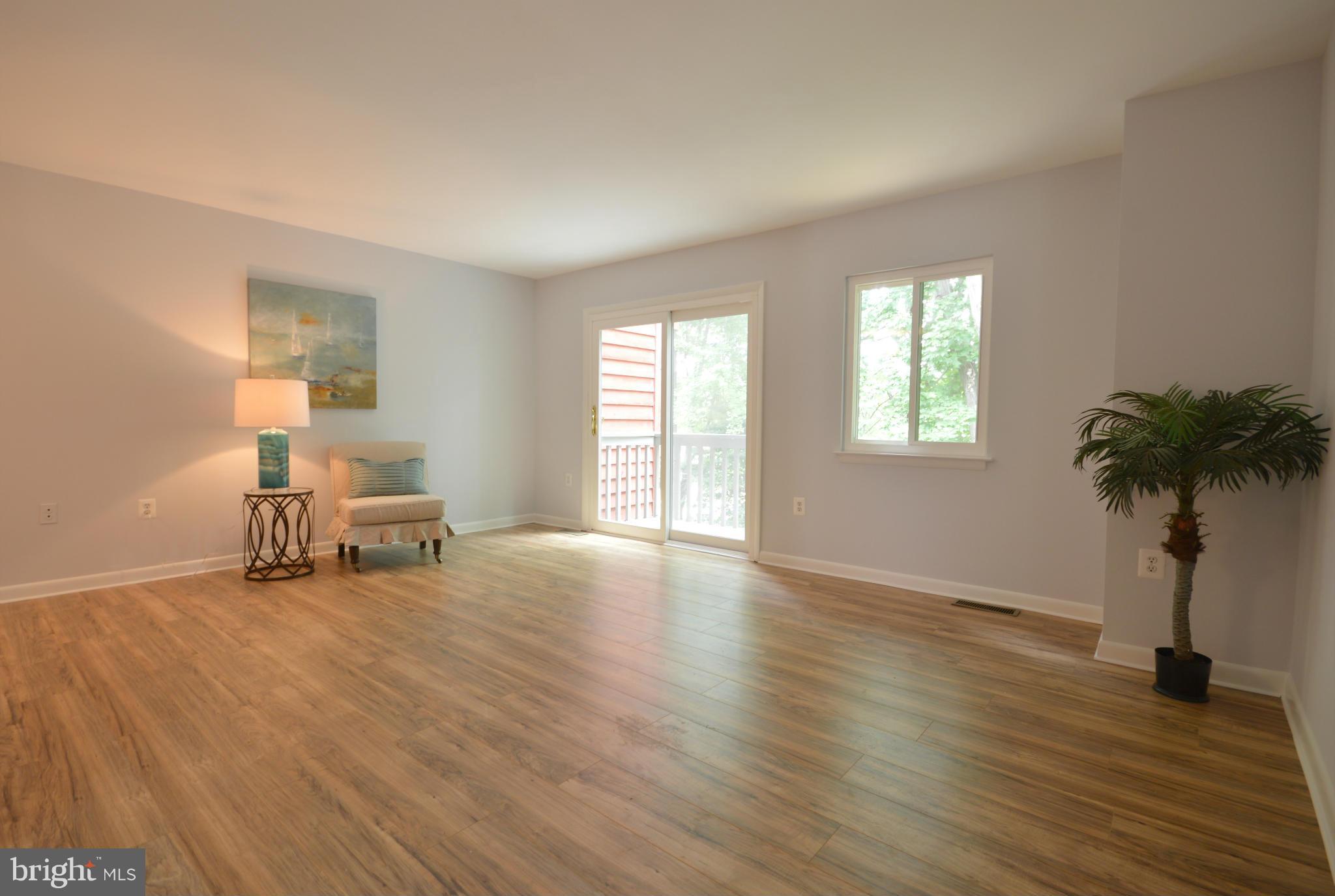 1907 Winterport Cluster Reston, VA 20191 - Photo 12 of 30 Family Room