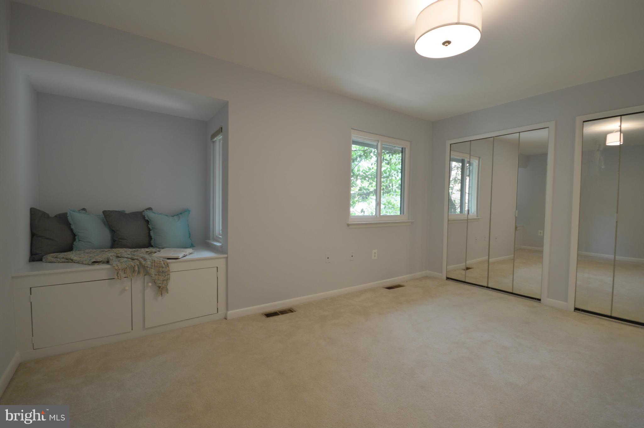 1907 Winterport Cluster Reston, VA 20191 - Photo 19 of 30 Bedroom