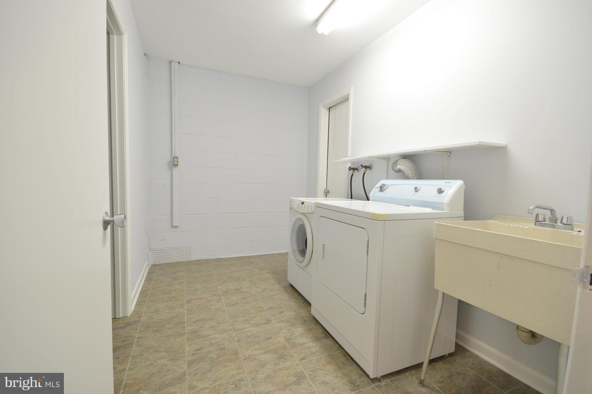 1907 Winterport Cluster Reston, VA 20191 - Photo 28 of 30 Laundry
