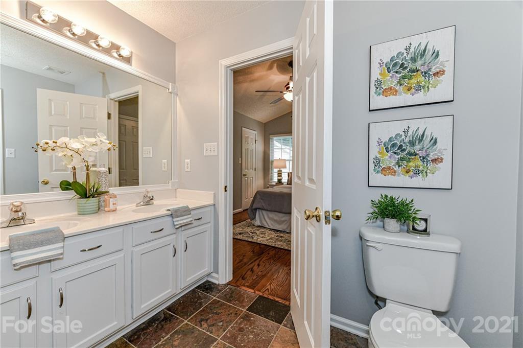 4419 Garris Road Charlotte, NC 28209 - Photo 17 of 32 Gallery Image 17